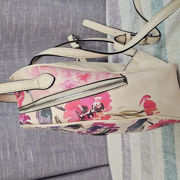 Guess Pink and Purple Floral Backpack - Picture 3 of 13